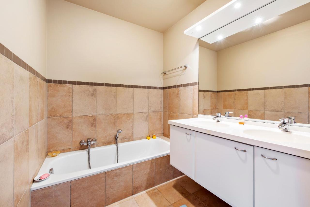 Bright Apartment With 2 Terraces In De Panne Zewnętrze zdjęcie